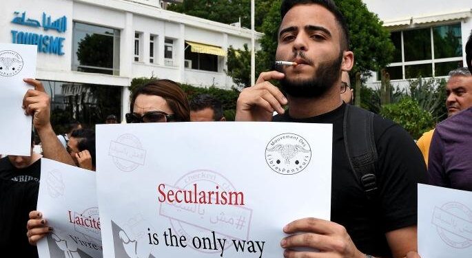 Studio shock della BBC: giovani arabi sempre meno religiosi, in Tunisia il record