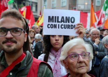 Su curdi e Turchia la sinistra si risveglia dal coma per cantare nel coro del pensiero unico