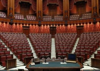 Taglio dei parlamentari? è la lunga storia dei tagli alla democrazia