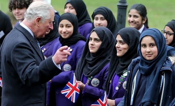 Otto scuole islamiche fra le 20 migliori del Regno Unito. Le scuole islamiche occupano i primi tre posti della classifica su un totale di 6500 istituti