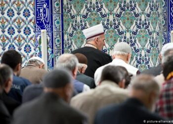 L’Imam è un lavoratore spesso malpagato e poco tutelato, serve una svolta.