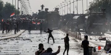 Continuano le proteste in Iraq, 190 manifestanti morti dall’inizio di ottobre. Il paese ribolle di rabbia per povertà e corruzione