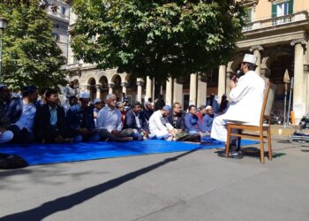 Nuova preghiera in piazza a Roma per l’emergenza chiusura moschee