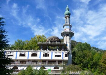 Alle porte di Milano sorge questo minareto con la cupola e una storia molto particolare.