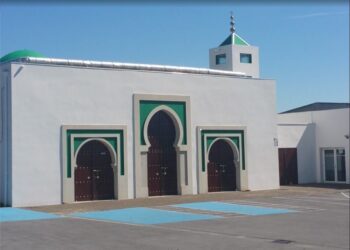 Ultimo Minuto: Attentato terroristico contro moschea in Francia, due fedeli gravemente feriti