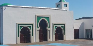 Ultimo Minuto: Attentato terroristico contro moschea in Francia, due fedeli gravemente feriti