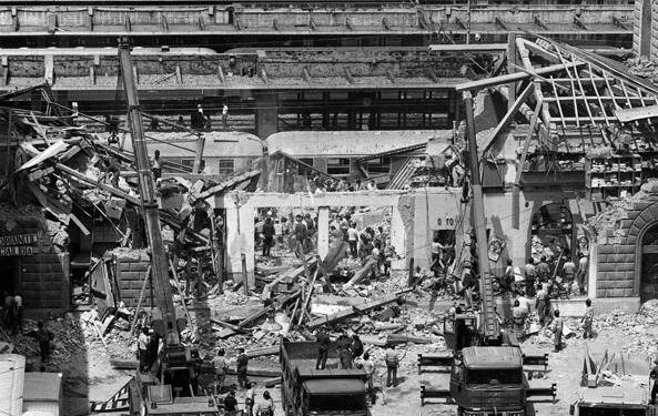 Strage di Bologna, nuovo colpo di scena: esame del DNA riapre il gioco delle ipotesi