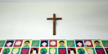 Su tortellini e crocefissi una battaglia ideologica che non ci riguarda