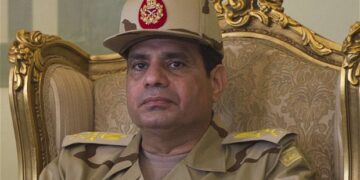 Al Sisi è diventato il simbolo dell’oppressione: dal Libano all’Algeria, dal Sudan alla Tunisia, le piazze scandiscono slogan contro il tiranno d’Egitto