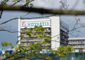 Scandalo Novartis: migliaia di medici corrotti per prescrivere farmaci inutili, coinvolti nell’inchiesta politici greci di primo piano