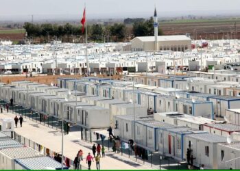 La Turchia ospita 4 milioni di siriani, potrebbe davvero aprire le porte verso l’Europa e sarebbe un disastro