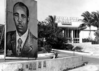21 ottobre 1969, l’ex carabiniere Siad Barre diviene il padrone della Somalia, autore di un colpo di Stato benedetto dall’Italia, terrà in pugno il paese per un intero ventennio