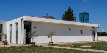 “Progettavano attentato contro la Moschea di Colle Val D’Elsa”: arrestati 12 estremisti