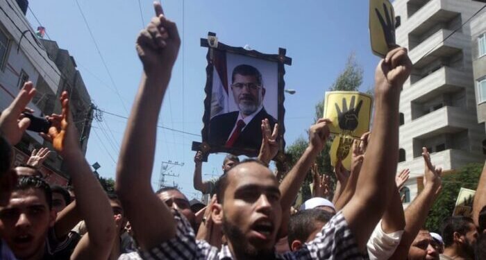 Il Governo americano ha sulla coscienza la morte di Morsi e la dittatura di Al Sisi