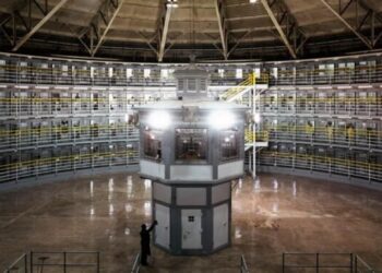 Il politicamente corretto è la neolingua di un totalitarismo anti-umano che non accetta di essere contraddetto