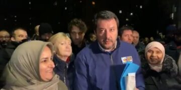 Al Pilastro a scortare Salvini anche due musulmane velate-LE IMMAGINI