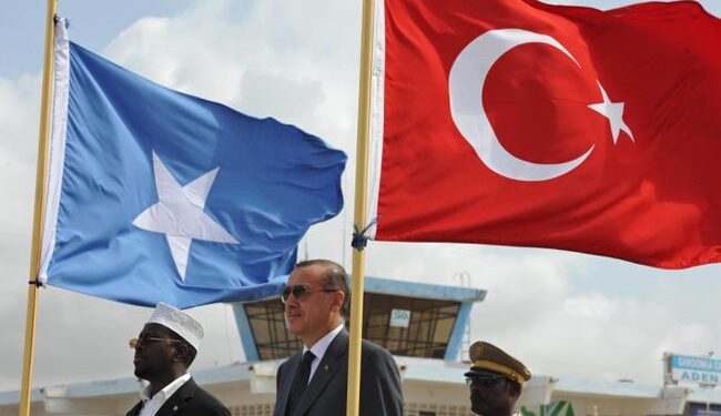 La Somalia invita la Turchia ad avviare esplorazioni petrolifere, è il risultato della presenza strategica di Ankara nel Corno d’Africa