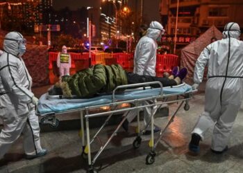 Il Coronavirus ferma la corsa della Cina verso l’egemonia: ipotesi di guerra biologica