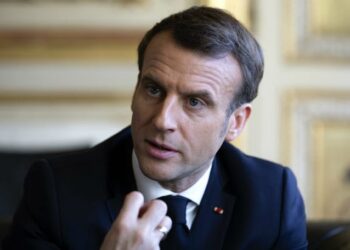 Macron: il diritto alla blasfemia è un tesoro