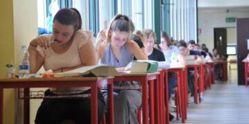 La scuola italiana si è dissolta nella virtualità