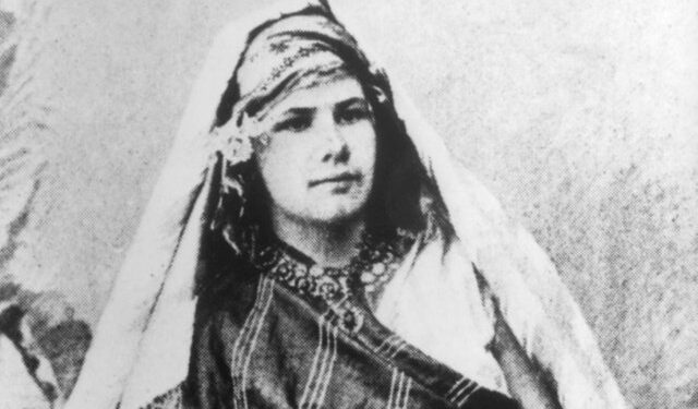 Isabelle Eberhardt: l’esploratrice intrepida che abbracciò l’islam travestita da uomo