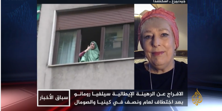 Rapita dai Talebani e convertita all’Islam Yvonne Ridley parla di Silvia Romano su al Jazeera