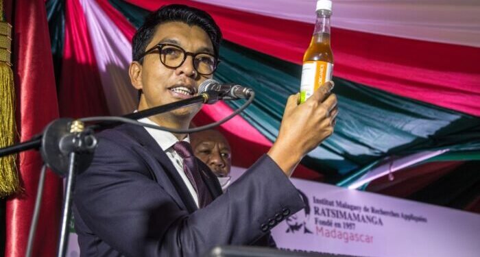 Dal Madagascar il rimedio alle erbe contro il Covid è esportato in tutta l’Africa