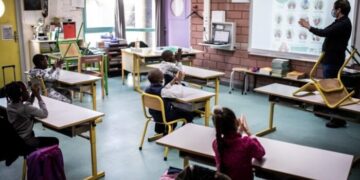 70 Scuole chiuse in Francia per Covid? Una Bufala