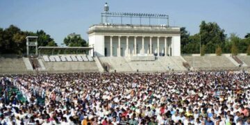 La mia notte insonne prima dell’Aid del 2012, 20.000 musulmani in preghiera a Milano