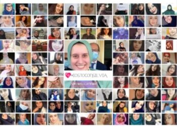 #iostoconsilvia, un collage di selfie di donne a sostegno di Silvia Romano