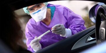 Lo studio: 35% degli italiani già infettati, virus in circolo da ottobre