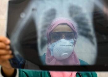 In Egitto medici in rivolta: abbandonati dallo Stato e Sisi li accusa di essere Fratelli Musulmani