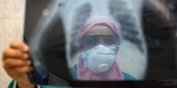 In Egitto medici in rivolta: abbandonati dallo Stato e Sisi li accusa di essere Fratelli Musulmani