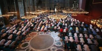 All’interno di Aya Sofia c’è un quadrante in cui i musulmani non pregano