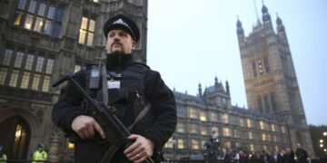 I musulmani britannici nel mirino dell’ UK Terrorism Act: viola lo Stato di diritto