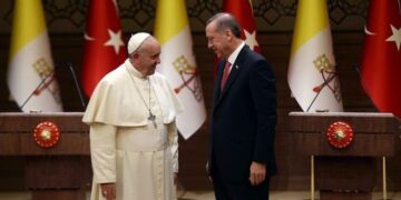 Su Aya Sofia anche il Papa fa politica