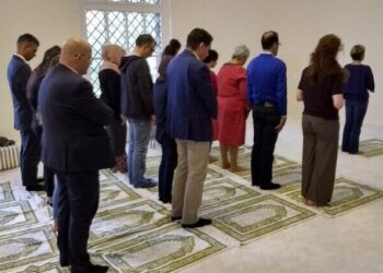 Silvia Aisha e Aya Sofia hanno aperto il vaso di Pandora su esperti e musulmani colonizzati