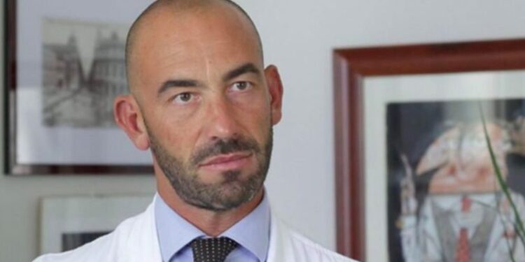 L’infettivologo Bassetti: non c’è nessuna emergenza ma a qualcuno fa comodo spaventare gli italiani