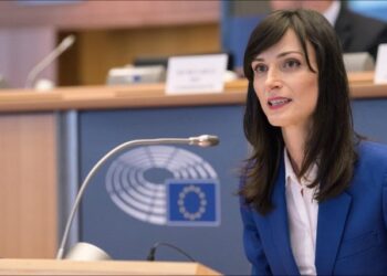 L’Europa presenta il Piano per l’istruzione digitale: il covid spinge la didattica a distanza