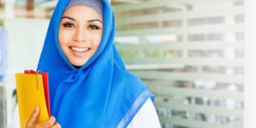 Aisha e le false amiche delle musulmane che non tollerano l’Islam