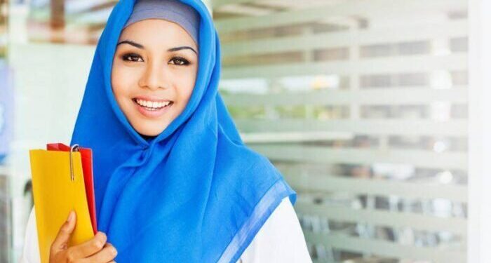 Aisha e le false amiche delle musulmane che non tollerano l’Islam