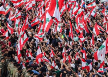 Libano: il governo la piazza e le mire straniere sul Paese