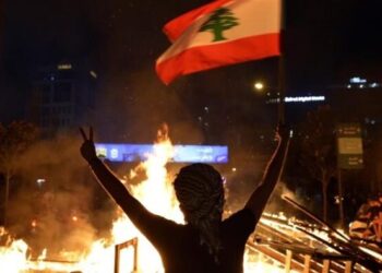 Il mio Libano strangolato dal cappio del debito: intervista all’editore Wissam Mansour