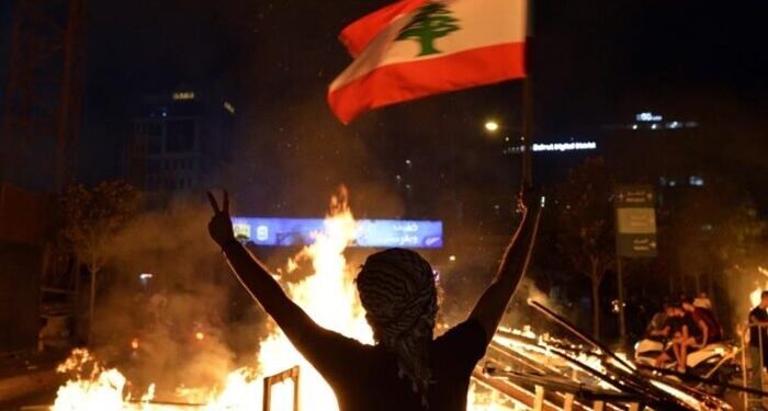 Il mio Libano strangolato dal cappio del debito: intervista all’editore Wissam Mansour