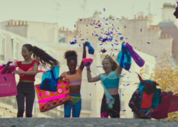 Polemiche su film netflix Cuties: sessualizza le bambine e demonizza Islam e cultura africana