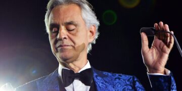 Bocelli come Barilla, bastonato dal pensiero e costretto all’autodafè