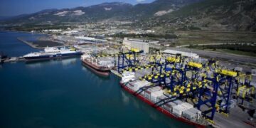 La Turchia offre il porto di Iskenderun al Libano 