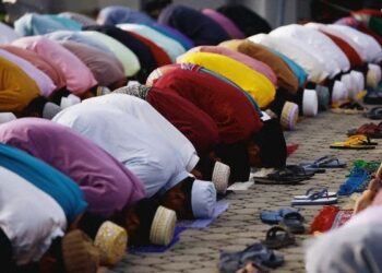 La preghiera del venerdì non significa moschea abusiva: la Cassazione da ragione ai musulmani di Oggiono