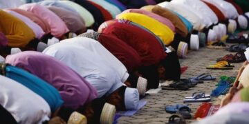 La preghiera del venerdì non significa moschea abusiva: la Cassazione da ragione ai musulmani di Oggiono