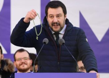 La retorica di Salvini? Niente di più lontano da Dio, Patria e Famiglia